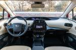 Toyota Prius LE 2019 года (NA)